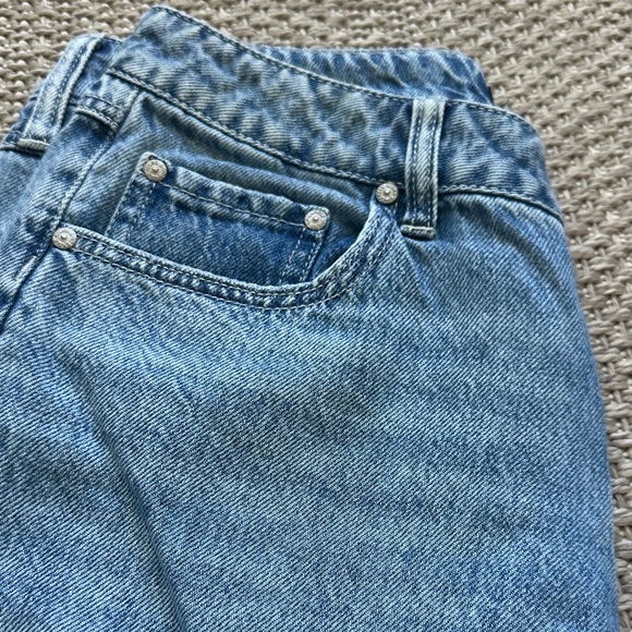 Distressed Blue Jeans - Picture 7 of 11